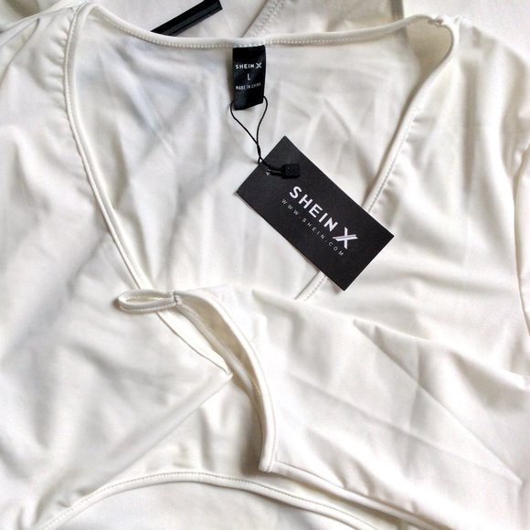 SHEIN X Glitzy Scoop Neck Cut Out Front Bodysuit L *NWT* - Picture 4 of 4